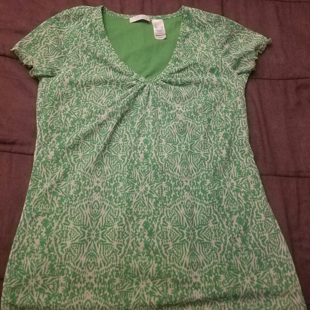 💟 Green shirt